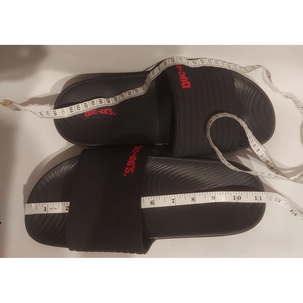 Buc-ees Mens Womens Black with Red Lettering Slides Slip-Ons Flats Size M/8 W/10